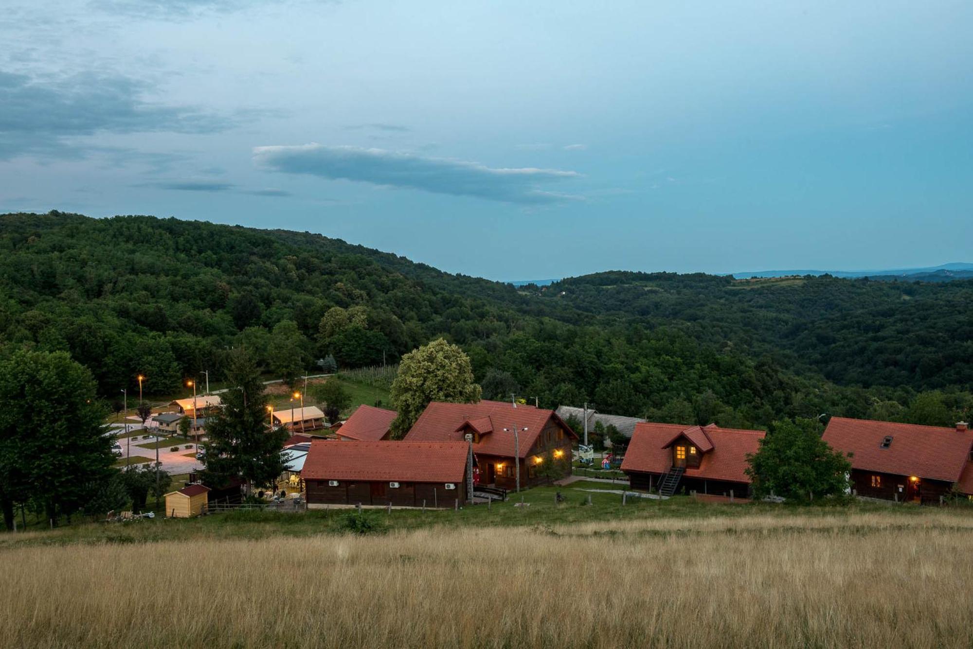 Hotel Srakovcic Heart Of Nature Ribnik Extérieur photo