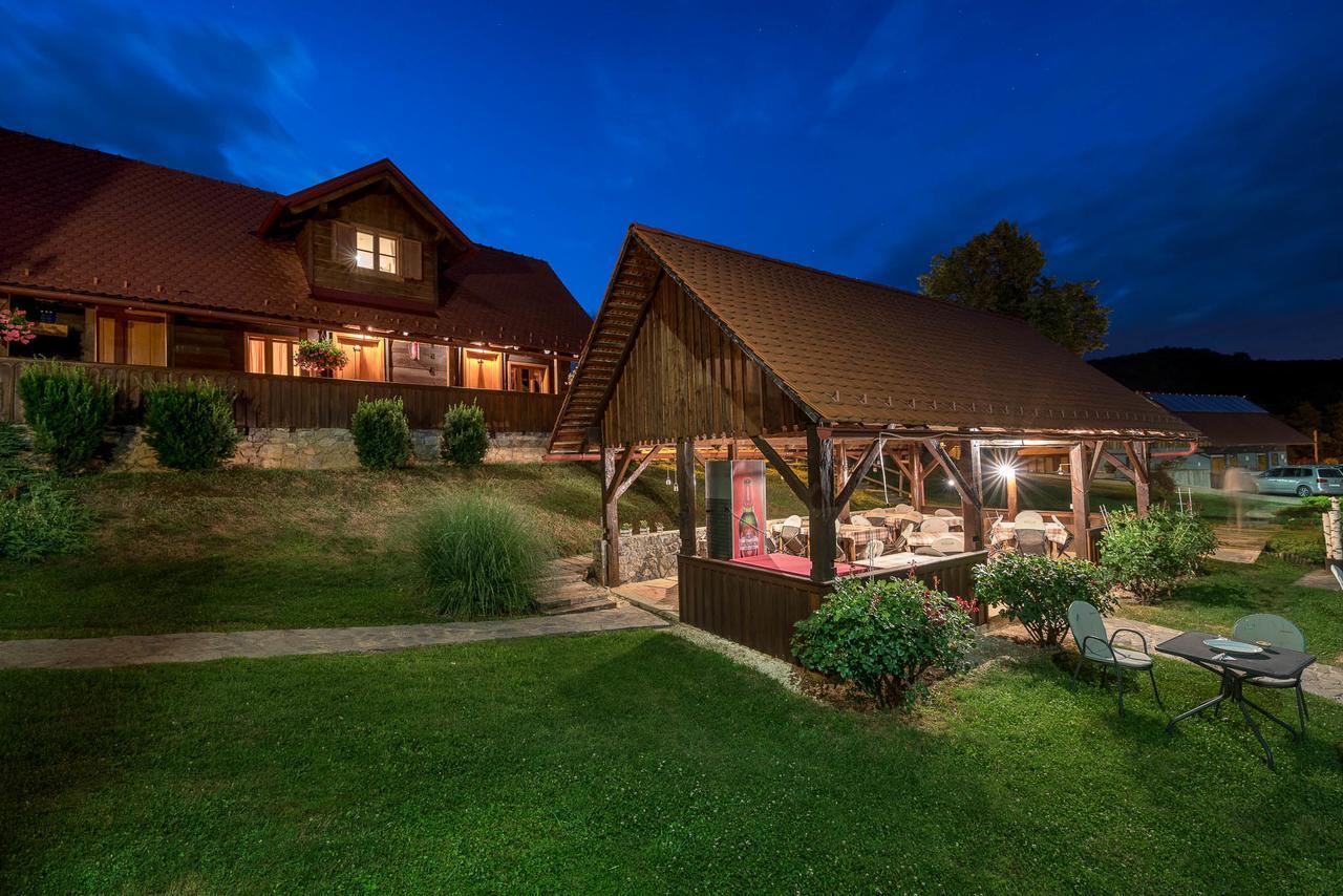 Hotel Srakovcic Heart Of Nature Ribnik Extérieur photo