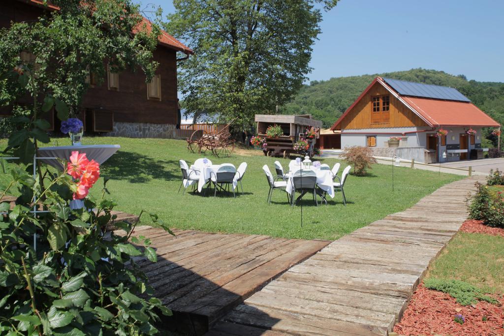 Hotel Srakovcic Heart Of Nature Ribnik Extérieur photo